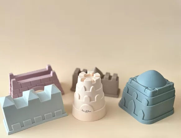 Silicone sand and beach toys