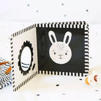 Contrasting book for babies: Baby Animals